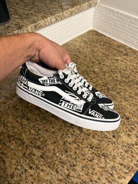 VANS Era Iconic Script LOGO MIX Script Black & White Low Canvas Men Size 7 Used